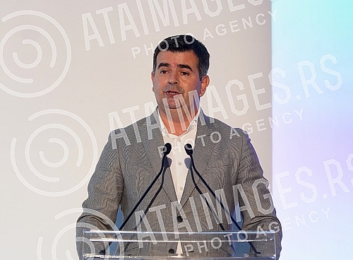 The 11th Conference of the Serbian Medical Diaspora was officially opened at the White Palace.Na Belom dvoru svecano je otvorena 11. Konferencija srpske medicinske dijaspore. 