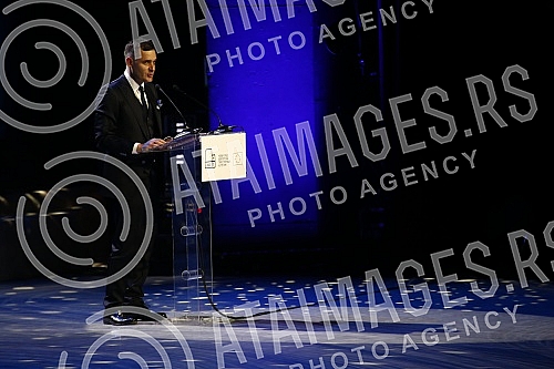 The opening ceremony of the year of the title of European Capital of Culture was held at the Serbian National Theater in Novi Sad. Ceremonija otvaranja godine titule Evropske prestonice kulture odrzana je u Srpskom narodnom pozoristu u Novom Sadu.