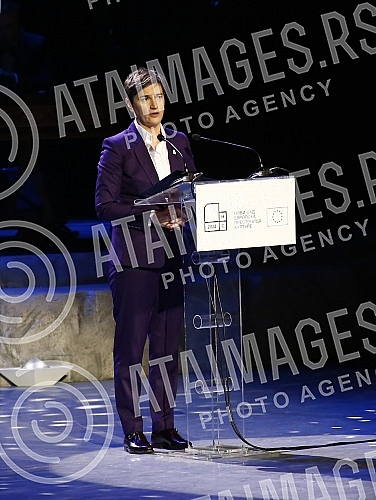 The opening ceremony of the year of the title of European Capital of Culture was held at the Serbian National Theater in Novi Sad. Ceremonija otvaranja godine titule Evropske prestonice kulture odrzana je u Srpskom narodnom pozoristu u Novom Sadu.