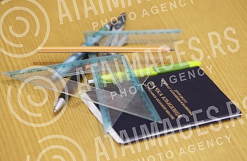 Passing the final exam in mathematics - a small graduation in elementary school Sveti Sava.Polaganje zavrsnog ispita iz matematike - mala matura u Osnovnoj skoli Sveti Sava.