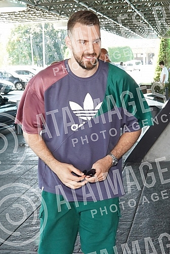 The men's basketball team of Serbia has started gathering before the preparations for the qualification matches for going to the World Championship in August, that is, the European Championship in September.Muska kosarkaska reprezentacija Srbije je