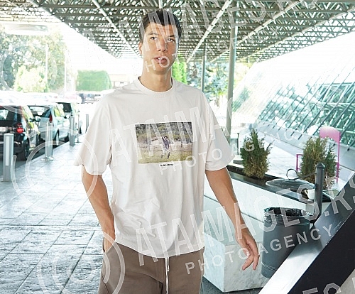 The men's basketball team of Serbia has started gathering before the preparations for the qualification matches for going to the World Championship in August, that is, the European Championship in September.Muska kosarkaska reprezentacija Srbije je