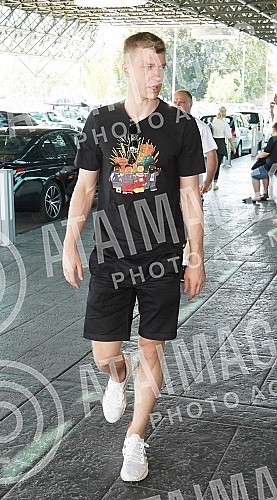 The men's basketball team of Serbia has started gathering before the preparations for the qualification matches for going to the World Championship in August, that is, the European Championship in September.Muska kosarkaska reprezentacija Srbije je