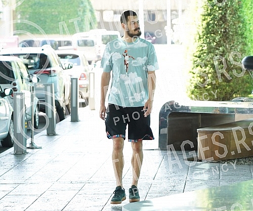 The men's basketball team of Serbia has started gathering before the preparations for the qualification matches for going to the World Championship in August, that is, the European Championship in September.Muska kosarkaska reprezentacija Srbije je