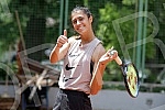 Serbian tennis player Olga Danilovic started training at Kosutnjak to continue the season.Srpska teniserka Olga Danilovic na Kosutnjaku pocela da trenira za nastavak sezone.