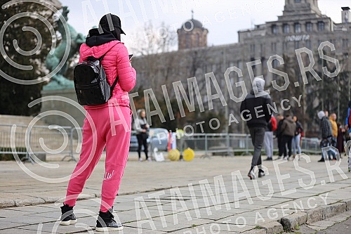 A gathering of members and sympathizers of bodybuilding and fitness was organized in front of the plateau of the National Assembly, at 11:55 am to support the initiative of the Fitness Community of Serbia - #RECIDAZDRAVLJU.Organizovan je skup clano