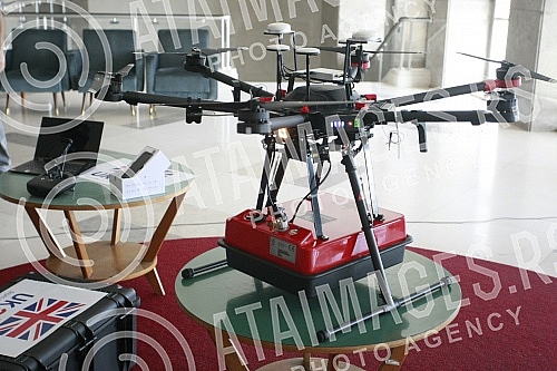 On the occasion of the International Day of Missing Persons, the Palace of Serbia handed over equipment for field research in order to find the remains of persons listed as missing in connection with the armed conflicts in the former Yugoslavia and t