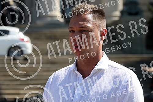 A press conference was held in front of the Serbian Parliament, where Petar Djuric addressed the press, and the reason for the conference was the anniversary of the great July protests, and the announcement of the formation of the political movement 