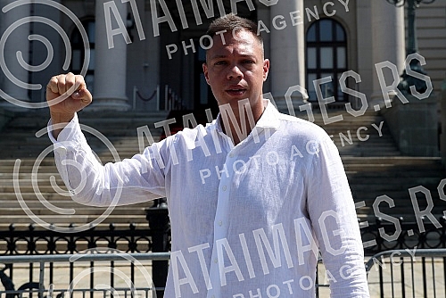 A press conference was held in front of the Serbian Parliament, where Petar Djuric addressed the press, and the reason for the conference was the anniversary of the great July protests, and the announcement of the formation of the political movement 