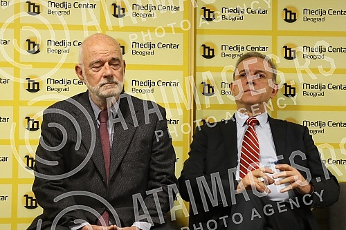 The Freedom and Justice Party, the People's Party, the Democratic Party, the Free Citizens Movement, the Movement for Change, the Free Serbia Movement, the Sloga Trade Union, the Democratic Union of Vojvodina Hungarians and the Civic Platform held a 