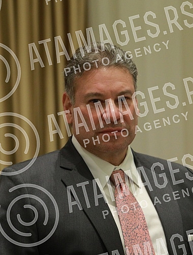 The President of the Republic of Serbia, Aleksandar Vucic, met with the US Deputy Assistant Secretary of State, Gabriel Escobar, at Villa Mir.Predsednik Republike Srbije Aleksandar Vucic sastao se sa zamenikom pomocnika americkog drzavnog sekretara