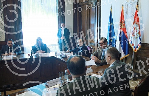 The President of the Republic of Serbia, Aleksandar Vucic, chaired a session of the National Security Council.Predsednik Republike Srbije Aleksandar Vucic predsedavao je  sednicom Saveta za nacionalnu bezbednost. 