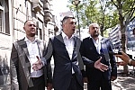 A press conference of the Dveri movement was held in front of the building of the Government of Serbia, with the topic 