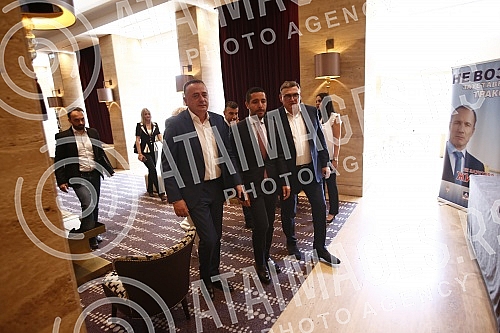 JP Putevi Srbije organized the promotion of new campaigns for raising traffic safety on state roads through the education of drivers and other traffic participants.JP Putevi Srbije je organizovalo promociju novih Kampanja za podizanje bezbednosti u