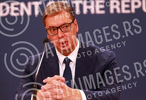After the meeting with Serbs from Kosovo and Metohija, the President of the Republic of Serbia, Aleksandar Vucic, addressed the public and spoke about the negotiations in Brussels and the situation in Kosovo and Metohija.Posle sastanka sa Srbima sa