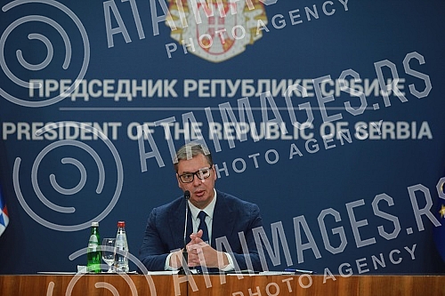 After the meeting with Serbs from Kosovo and Metohija, the President of the Republic of Serbia, Aleksandar Vucic, addressed the public and spoke about the negotiations in Brussels and the situation in Kosovo and Metohija.Posle sastanka sa Srbima sa