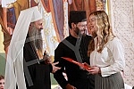 In the Temple of Saint Sava, for the first time, scholarships of the Patriarch of the Serbian Orthodox Church Porfirije were awarded to the best students of the final years of the Faculty of Medicine, Electrical Engineering, Law and Philosophy.U H