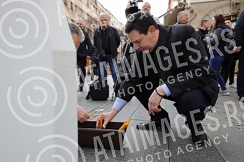 In Knez Mihailova Street, near the Russian Tsar restaurant, a press conference was held by the president of the movement 