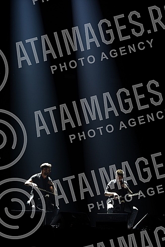 2CELLOS, the duo Luka Sulic and Stjepan Hauser held a concert in Stark Afrena as part of their 2CELLOS world tour, which is their last joint tour.2CELLOS, duo Luka Sulic i Stjepan Hauser odrzao je u sklopu  svetske turneje 2CELLOS, koja im je posle