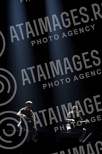 2CELLOS, the duo Luka Sulic and Stjepan Hauser held a concert in Stark Afrena as part of their 2CELLOS world tour, which is their last joint tour.2CELLOS, duo Luka Sulic i Stjepan Hauser odrzao je u sklopu  svetske turneje 2CELLOS, koja im je posle