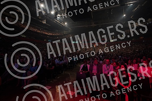 2CELLOS, the duo Luka Sulic and Stjepan Hauser held a concert in Stark Afrena as part of their 2CELLOS world tour, which is their last joint tour.2CELLOS, duo Luka Sulic i Stjepan Hauser odrzao je u sklopu  svetske turneje 2CELLOS, koja im je posle