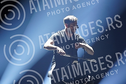 2CELLOS, the duo Luka Sulic and Stjepan Hauser held a concert in Stark Afrena as part of their 2CELLOS world tour, which is their last joint tour.2CELLOS, duo Luka Sulic i Stjepan Hauser odrzao je u sklopu  svetske turneje 2CELLOS, koja im je posle