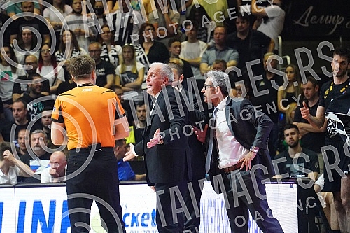 The third game of the semifinals of the AdmiralBet ABA League playoffs between BC Partizan NIS and BC Buducnost Voli took place in the Aleksandar Nikolic Hall.Treca utakmica polufinala plej-ofa AdmiralBet  ABA lige izmedju KK Partizan NIS i KK Budu