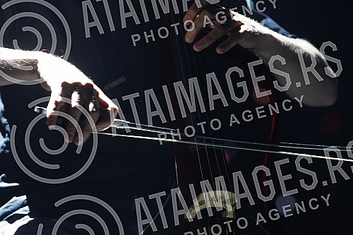 2CELLOS, the duo Luka Sulic and Stjepan Hauser held a concert in Stark Afrena as part of their 2CELLOS world tour, which is their last joint tour.2CELLOS, duo Luka Sulic i Stjepan Hauser odrzao je u sklopu  svetske turneje 2CELLOS, koja im je posle