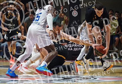 The third game of the semifinals of the AdmiralBet ABA League playoffs between BC Partizan NIS and BC Buducnost Voli took place in the Aleksandar Nikolic Hall.Treca utakmica polufinala plej-ofa AdmiralBet  ABA lige izmedju KK Partizan NIS i KK Budu