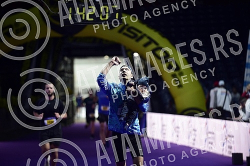 First Comtrade Serbia Marathon in front of the Stark Arena organized by the Athletic Federation of Serbia under the auspices of the City of Belgrade. Prvi omtrade Serbia Marathona ispred Stark arene u organizaciji Atletskog saveza Srbije pod pokrovi