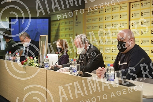 A commemoration was held at the Media center for one of the founders and the editor-in-chief of the Beta news agency, Dragan Janjic.U Medija centru odrzana komemoracija jednom od osnivaca i glavnom i odgovornom uredniku Novinske agencije Beta Draga