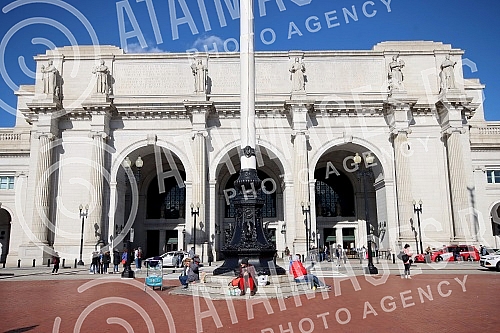 Washington Union Station is the main railroad station, a transportation hub, which opened in 1907, with an annual passenger capacity of just under 5 million, connecting major cities including Baltimore, Philadelphia, New York and Boston.Washington 