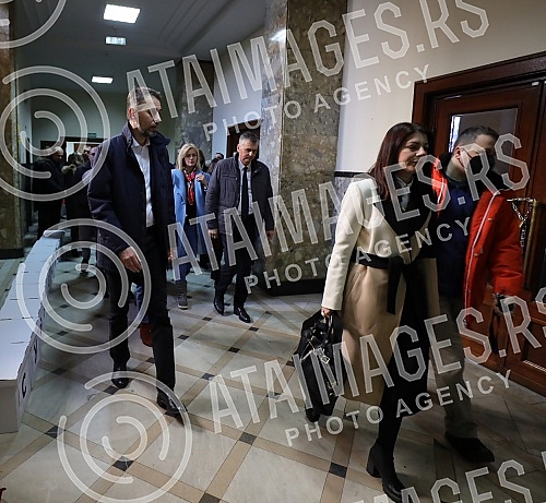 Coalition Sovereignists - Sasa Radulovic, Milan Stamatovic, Jovana Stojkovic submitted the list for the parliamentary elections to the Republic Election Commission.Koalicija Suverenisti - Sasa Radulovic, Milan Stamatovic, Jovana Stojkovic predala j