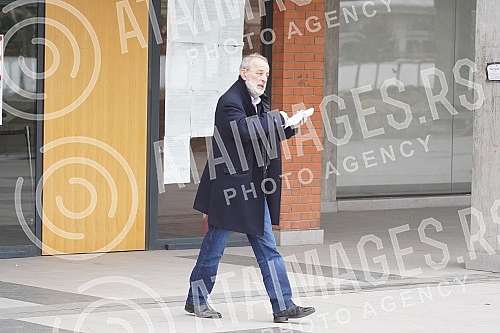 Director Miroslav Mika Aleksic is leaving the Palace of Justice. Reziser Miroslav Mika Aleksic izlazi iz Palate pravde.  