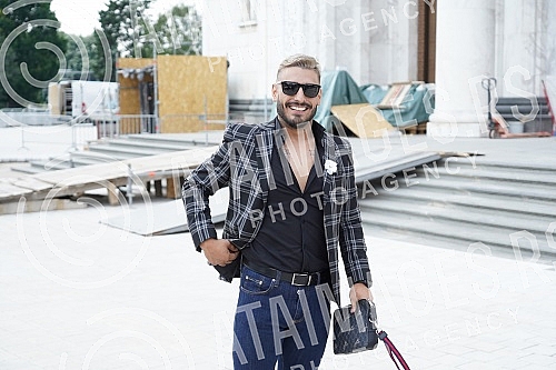 The church wedding of singer Katarina Grujic and football player Marko Gobeljic was held in the Church of St. Sava.Crkveno vencanje pevacice Katarina Grujic i fudbalera Marko Gobeljic odrzano je u Hramu Svetog Save.