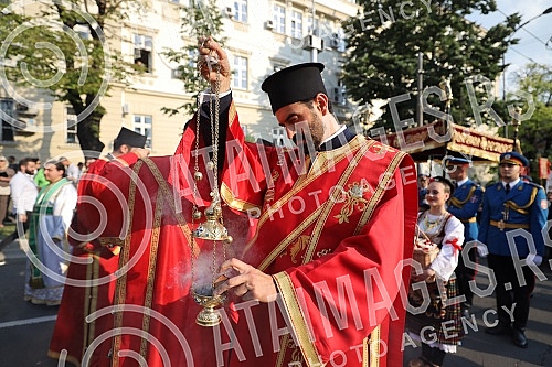Today, the City of Belgrade celebrates its glory, the Ascension of the Lord - Savior's Day, and on that occasion, this year the Savior's Day liturgy passed through the central city streets and reached the plateau in front of the Temple of St. Sava, w