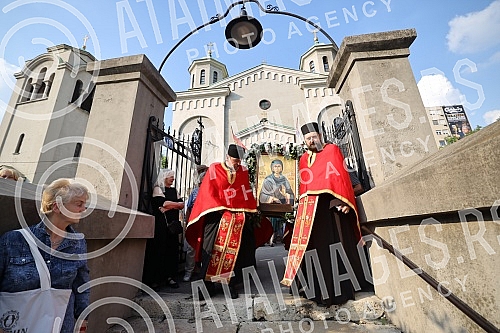 Today, the City of Belgrade celebrates its glory, the Ascension of the Lord - Savior's Day, and on that occasion, this year the Savior's Day liturgy passed through the central city streets and reached the plateau in front of the Temple of St. Sava, w