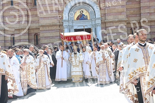 Today, Banja Luka celebrates the glory of the city - Savior's Day, and the celebration began in the Cathedral of Christ the Savior with the Holy Hierarch's Liturgy, and after the celebration, the Savior's Day liturgy passed around the Cathedral.Ban