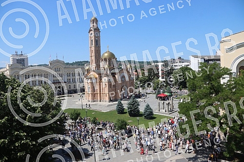 Today, Banja Luka celebrates the glory of the city - Savior's Day, and the celebration began in the Cathedral of Christ the Savior with the Holy Hierarch's Liturgy, and after the celebration, the Savior's Day liturgy passed around the Cathedral.Ban