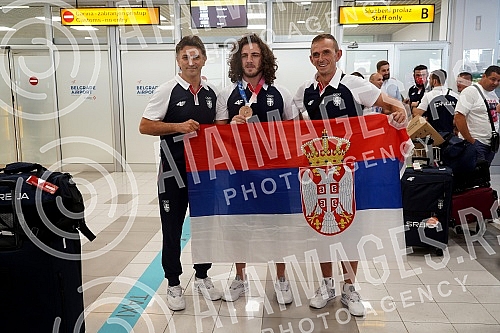 The representative of Serbia in wrestling, Zurab Datunashvili, the winner of the bronze Olympic medal at the Games in Tokyo, arrived in Serbia and on that occasion, a press conference was held at the Nikola Tesla Airport.Reprezentativac Srbije u rv