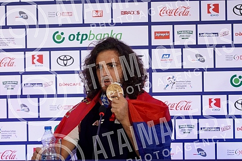 The representative of Serbia in wrestling, Zurab Datunashvili, the winner of the bronze Olympic medal at the Games in Tokyo, arrived in Serbia and on that occasion, a press conference was held at the Nikola Tesla Airport.Reprezentativac Srbije u rv