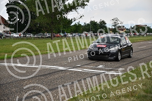 At the Kraljevo autodrome Beranovac, the National Championship in motoring on circular tracks called the Kings' Award 2022 was held.Na kraljevackom autodromu Beranovac odrzan je Nacionalni sampionat u automobilizmu na kruznim stazama pod nazivom Na