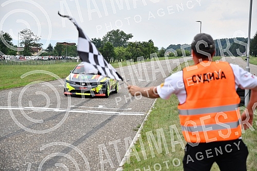 At the Kraljevo autodrome Beranovac, the National Championship in motoring on circular tracks called the Kings' Award 2022 was held.Na kraljevackom autodromu Beranovac odrzan je Nacionalni sampionat u automobilizmu na kruznim stazama pod nazivom Na