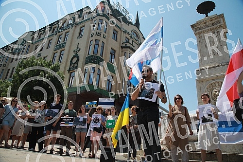 A protest action Russians against the war was held in Terazije - Independence Day from Putinism and the dictatorship of the Kremlin, organized by the anti-war group Russians, Ukrainians, Belarusians and Serbs together against the war.Na Terazijama 