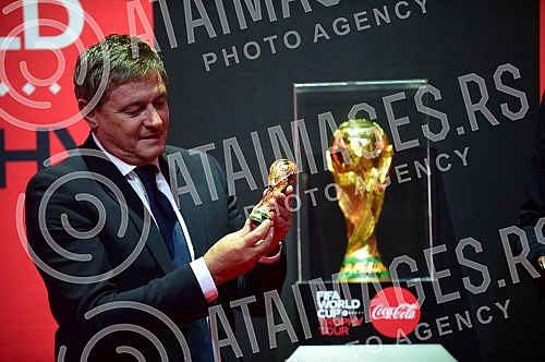 On its way through numerous countries of the world, the FIFA World Cupâ¢ Trophy Tour by Coca-Cola is staying in Belgrade, and on that occasion a press conference was organized in the BelExpo center with the presence of world and domestic football le