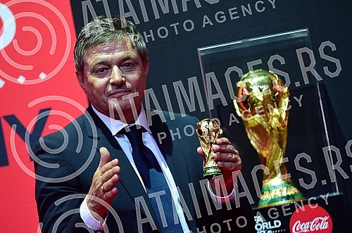 On its way through numerous countries of the world, the FIFA World Cupâ¢ Trophy Tour by Coca-Cola is staying in Belgrade, and on that occasion a press conference was organized in the BelExpo center with the presence of world and domestic football le
