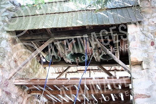 The Ravanica Monastery is located at the foot of the Kucajski Mountains, next to the village of Senje near Cuprija. Ravanica is the endowment of Prince Lazar, who died in the battle of Kosovo on Vidovdan, June 28, 1389.Manastir Ravanica nalazi se u