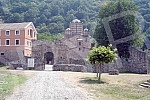 The Ravanica Monastery is located at the foot of the Kucajski Mountains, next to the village of Senje near Cuprija. Ravanica is the endowment of Prince Lazar, who died in the battle of Kosovo on Vidovdan, June 28, 1389.Manastir Ravanica nalazi se u
