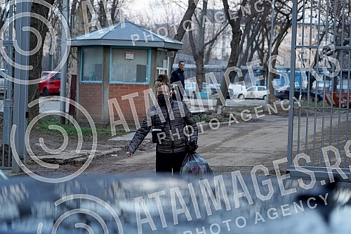 The First Basic Court in Belgrade today lifted the custody of rapper Stefan Djuric Rasta, in which he has been since October 3, 2020, after the police found drugs in his possession. Prvi osnovni sud u Beogradu ukinuo je danas pritvor reperu Stefanu