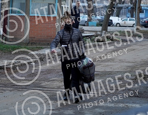 The First Basic Court in Belgrade today lifted the custody of rapper Stefan Djuric Rasta, in which he has been since October 3, 2020, after the police found drugs in his possession. Prvi osnovni sud u Beogradu ukinuo je danas pritvor reperu Stefanu